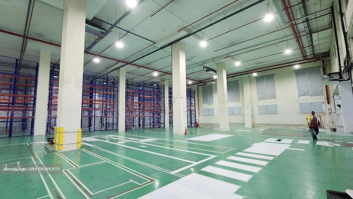 Changi North Crescent (D17), Warehouse #495532431
